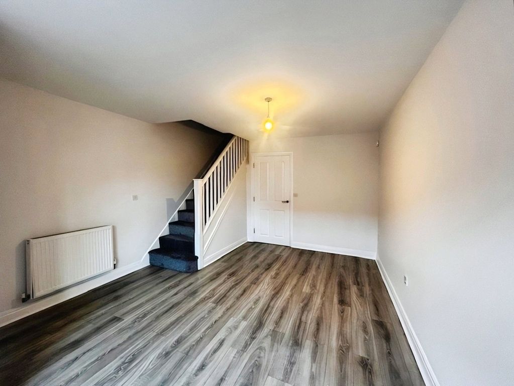 Property photo 2 of 10 Picture No. 08