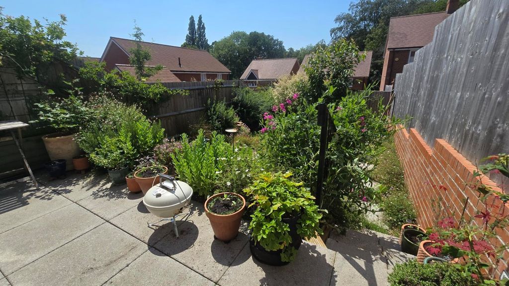 Property photo 2 of 15 Picture No. 48