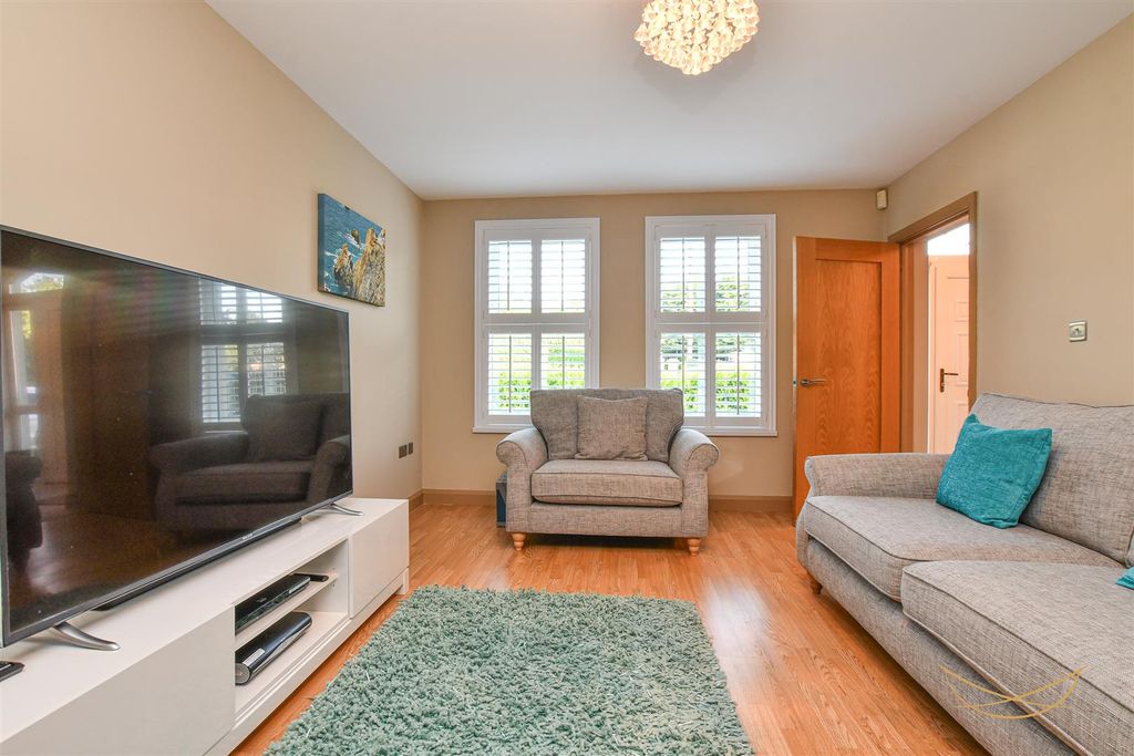 Additional image 11 of 4 bed detached house for saleKingsmoss Road, Newtownabbey BT36
