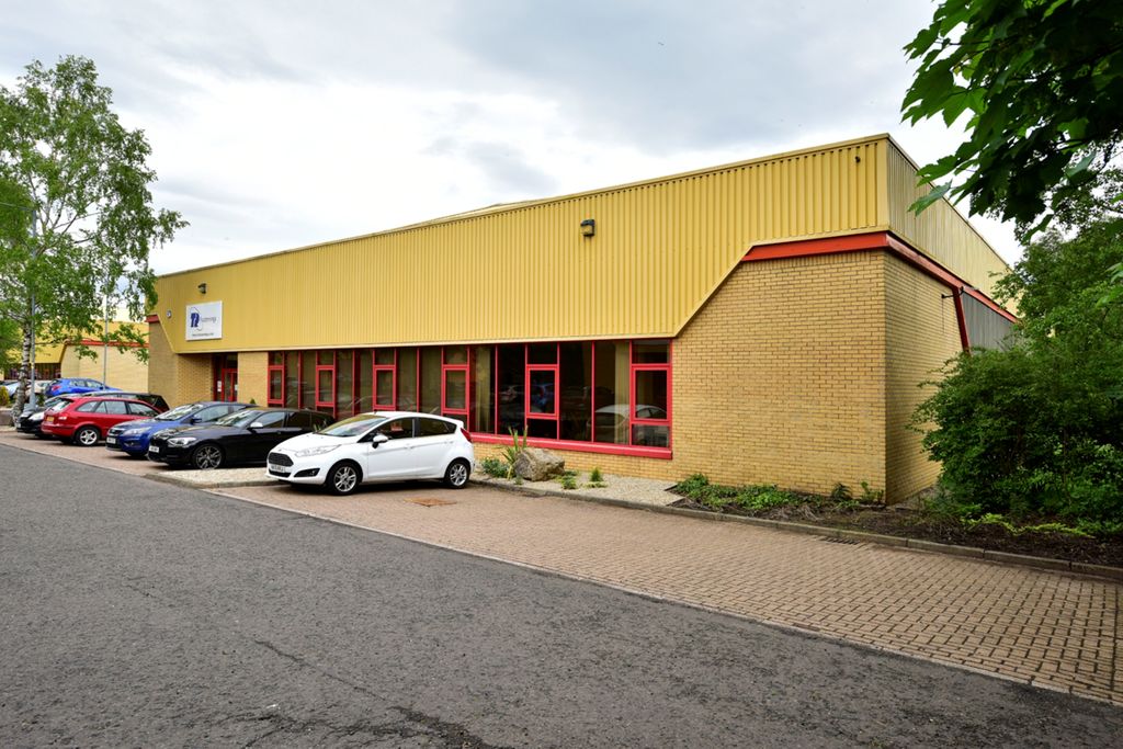 Property photo 2 of 7