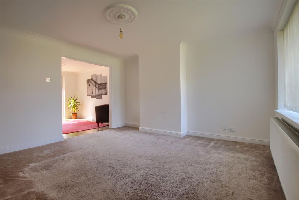 Property photo 2 of 11 Lw4.Jpg