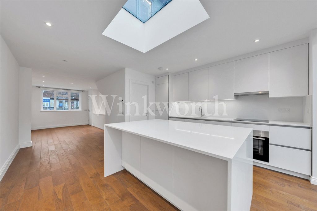 Property photo 3 of 14 Picture No. 36