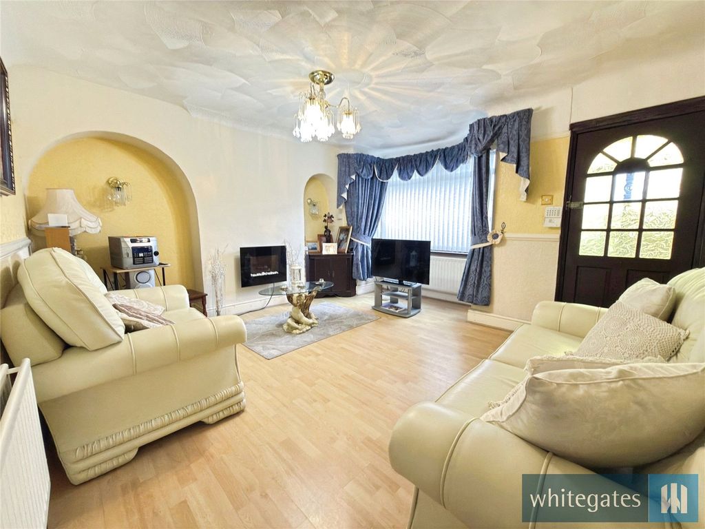 Property photo 3 of 17 Picture No. 15