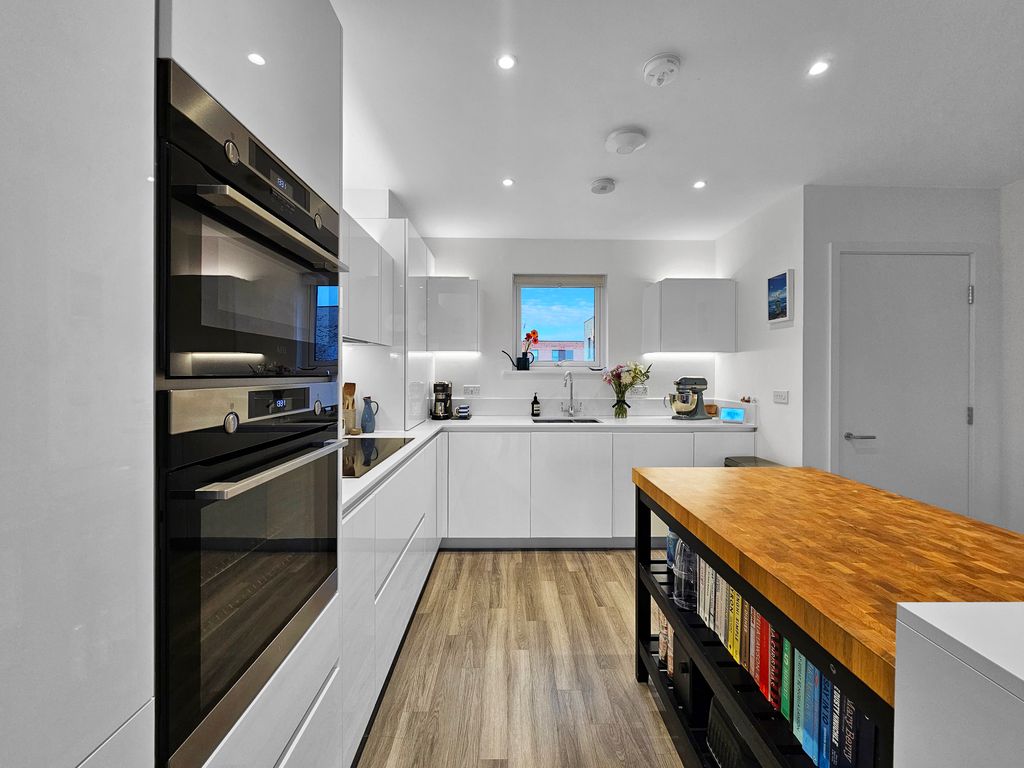 Property photo 3 of 16 20251223133120