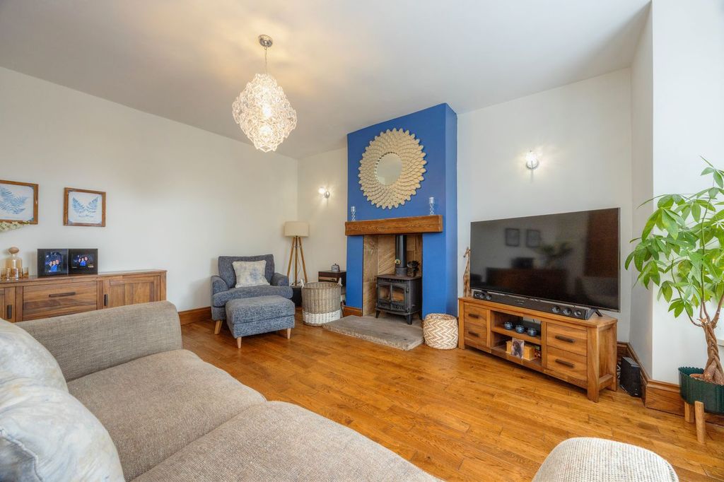 Property photo 3 of 30