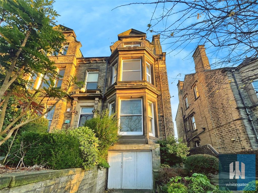 Property photo 1 of 17 Picture No. 15