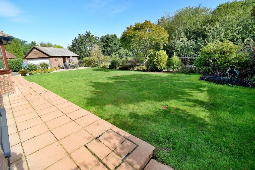 Property photo 3 of 30