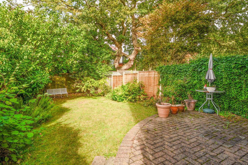 Property photo 2 of 15