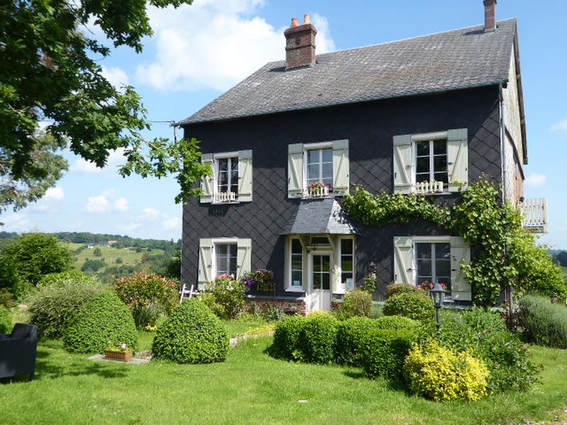 Property photo 1 of 18 Photo 1