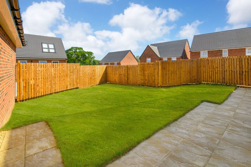 Property photo 3 of 8 Plot 84 Garden