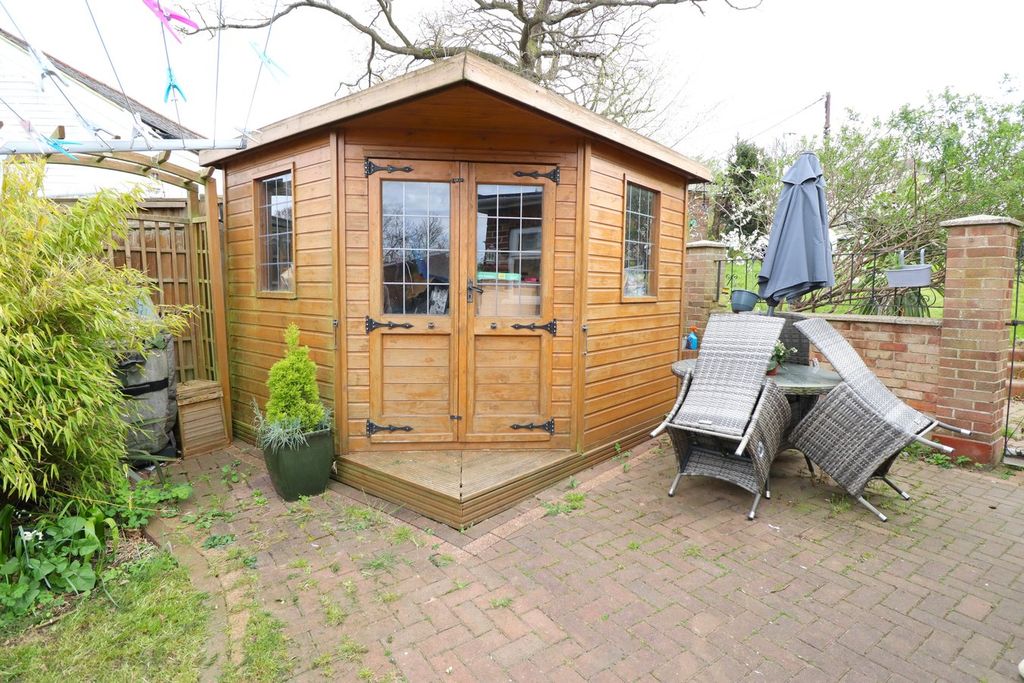 Property photo 3 of 20