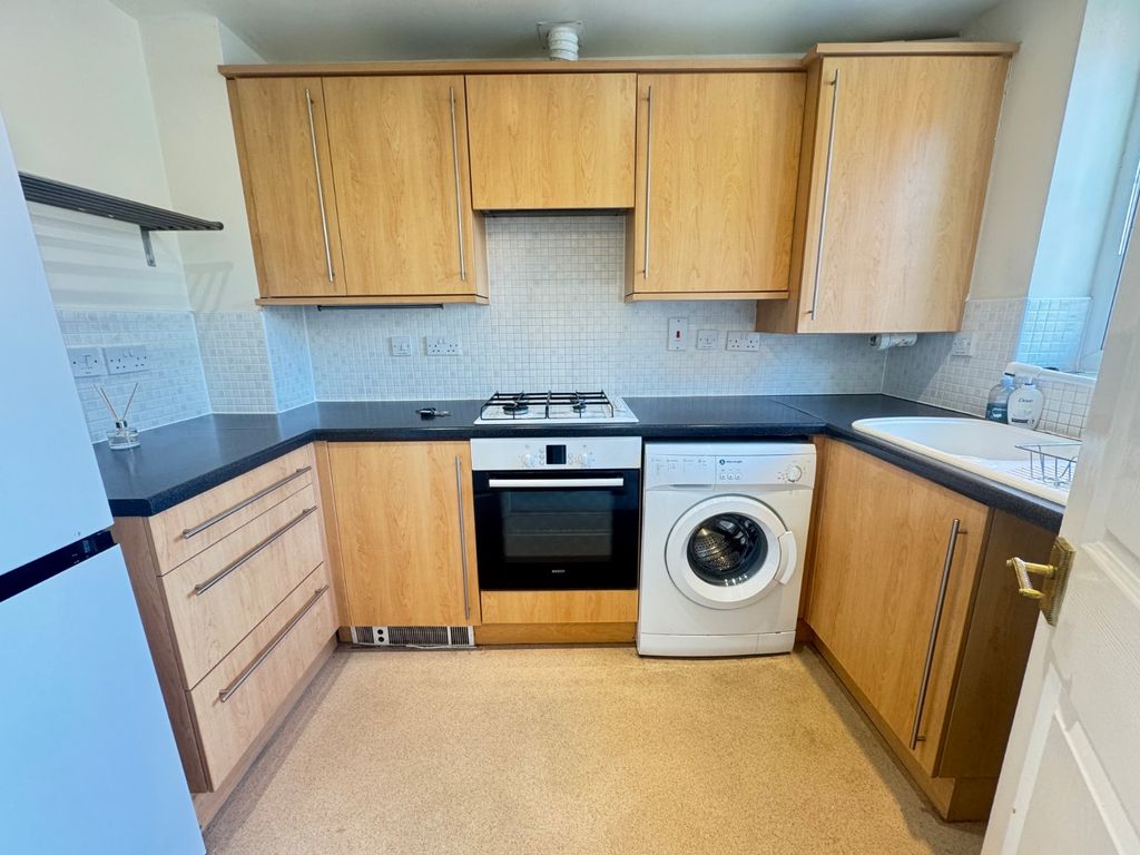 Property photo 3 of 11 Picture No. 15