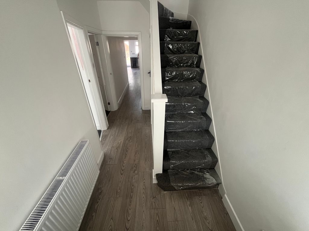Property photo 3 of 15 Hallway 