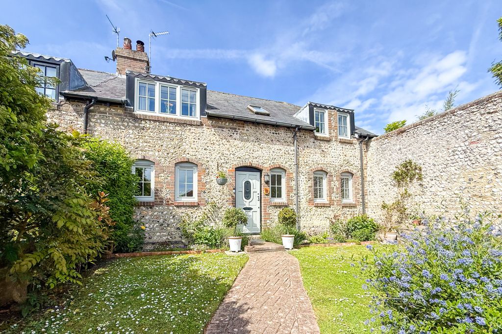 Property photo 1 of 28