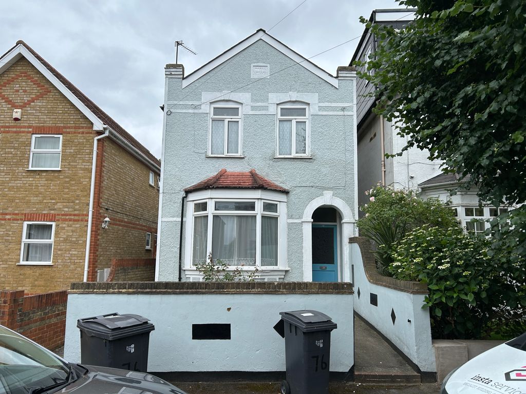 Property photo 1 of 6