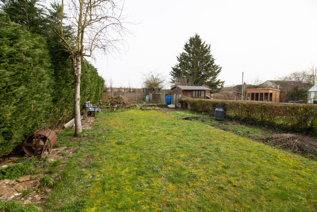 Property photo 2 of 10