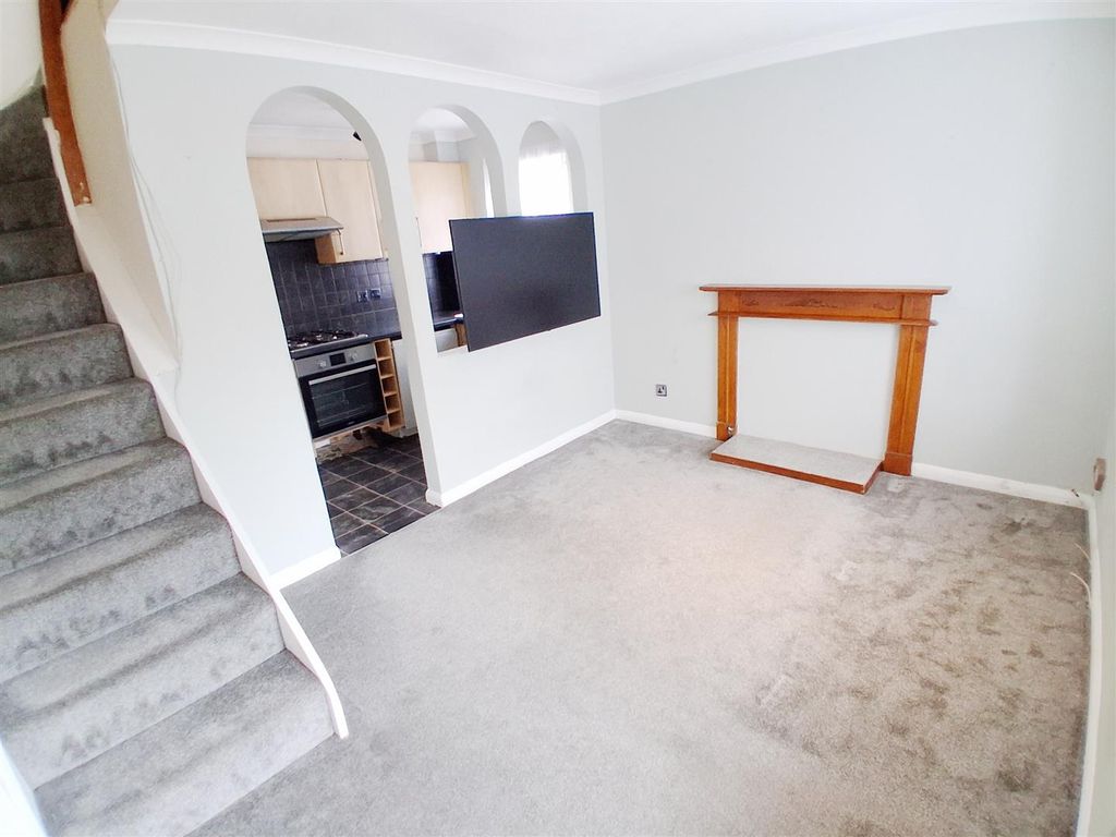 Property photo 2 of 10 1