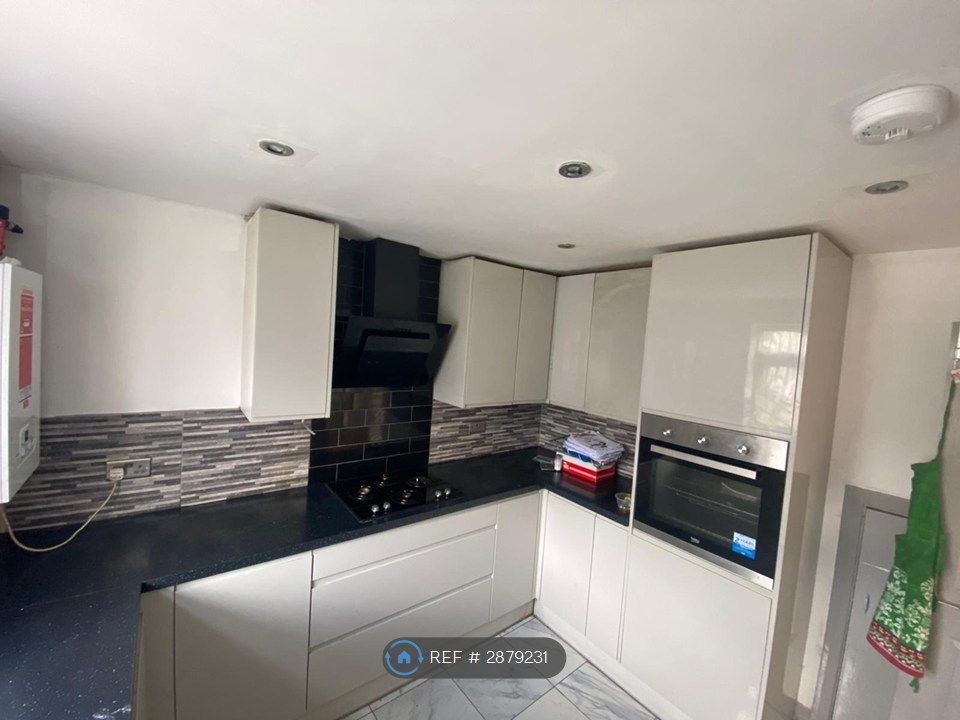 Property photo 1 of 13 Kitchen