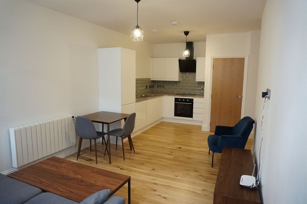 Property photo 1 of 5