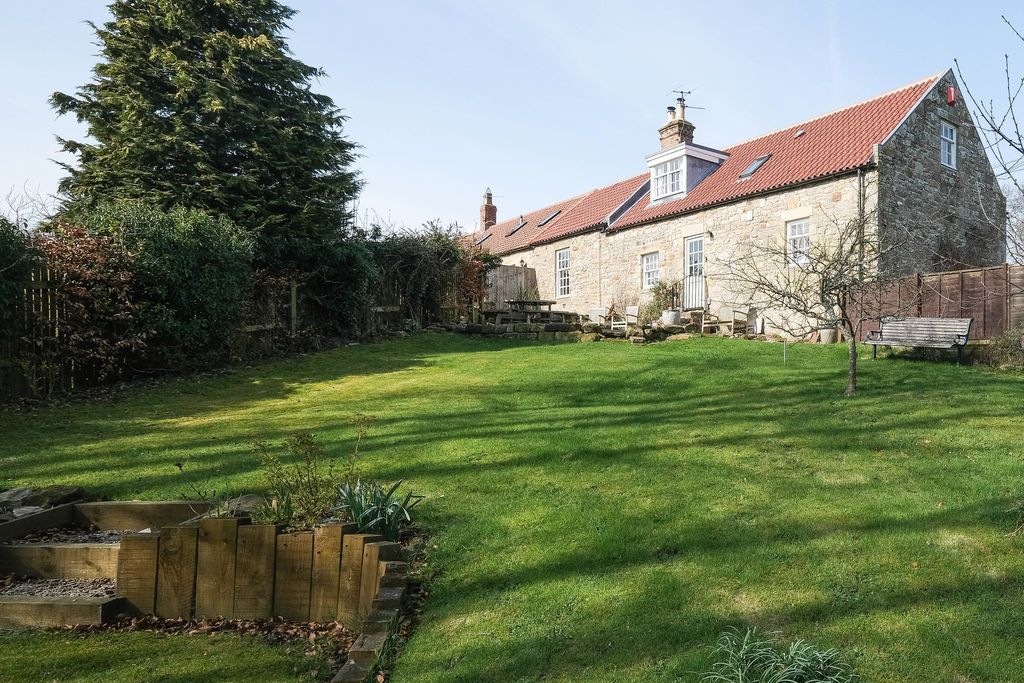 Property photo 2 of 24 Photo 25