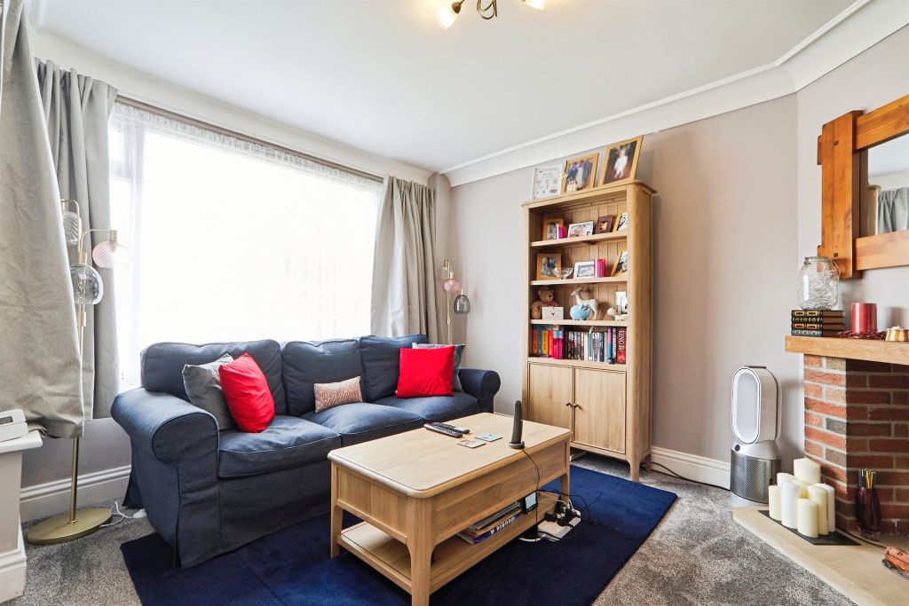 Property photo 2 of 18