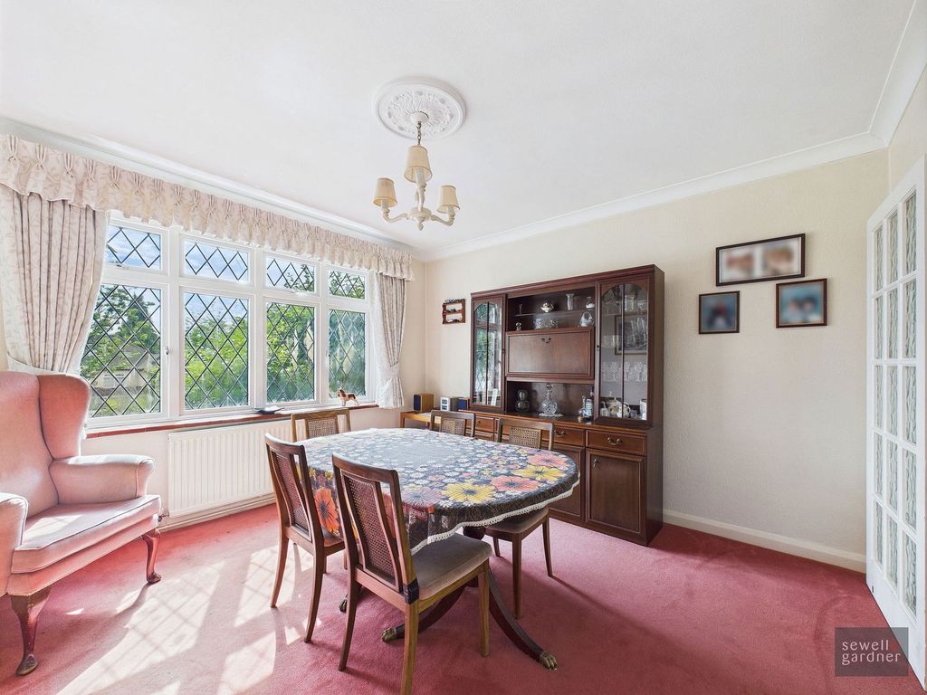 Property photo 3 of 13