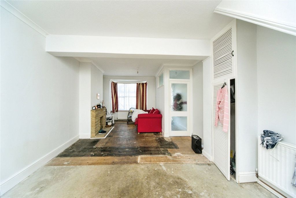 Property photo 2 of 15 Picture No. 02