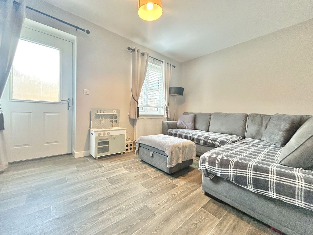 Property photo 3 of 21