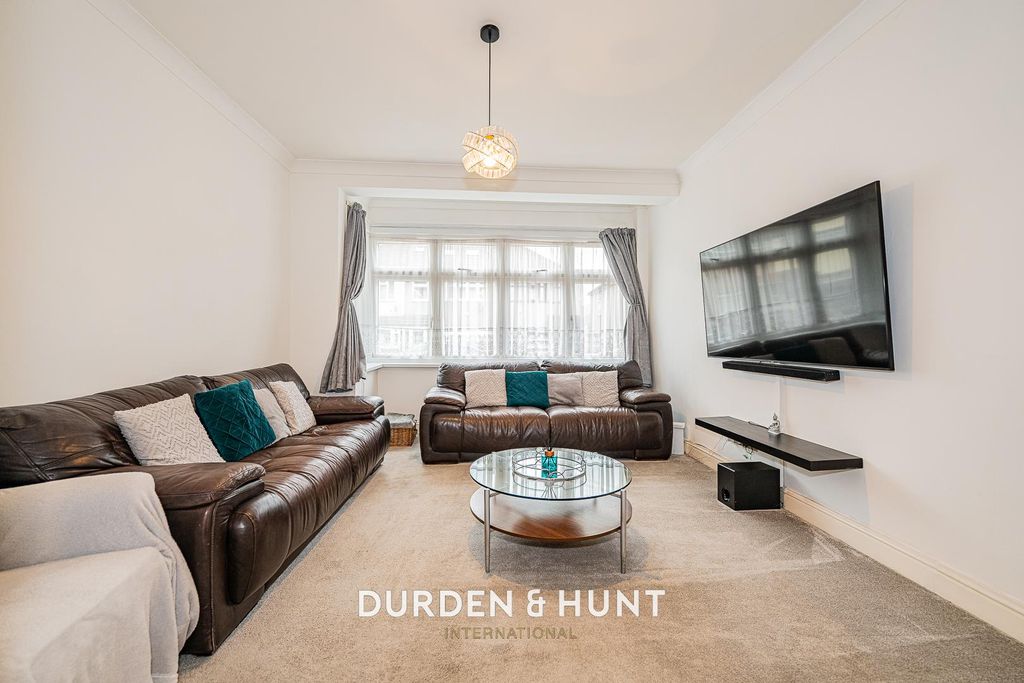 Property photo 2 of 23 Warley-13.Jpg