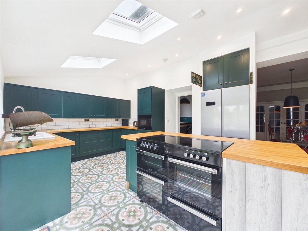 Property photo 3 of 18 Picture No. 26