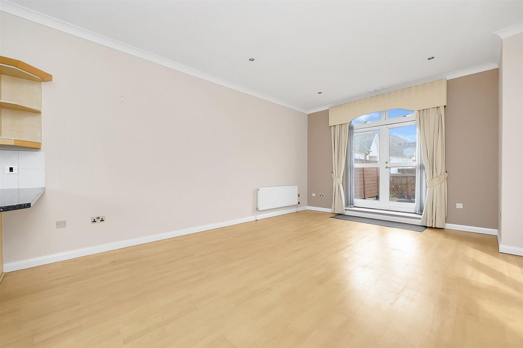 Property photo 2 of 20 Yv-D8Uqjvkobm2Roiffnug.Jpg