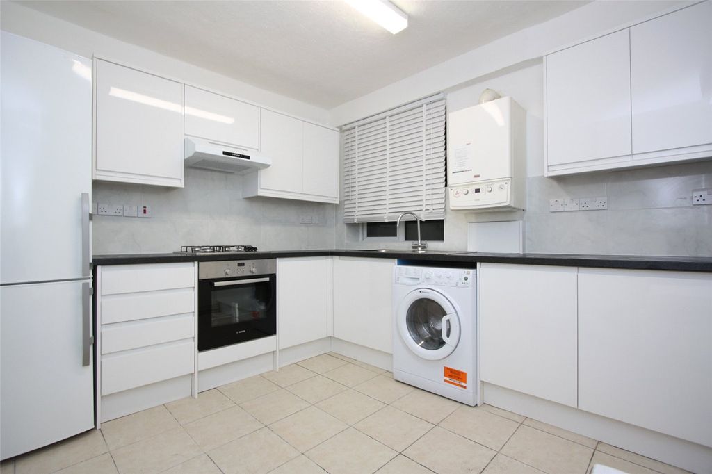 Property photo 1 of 6 Picture No. 14