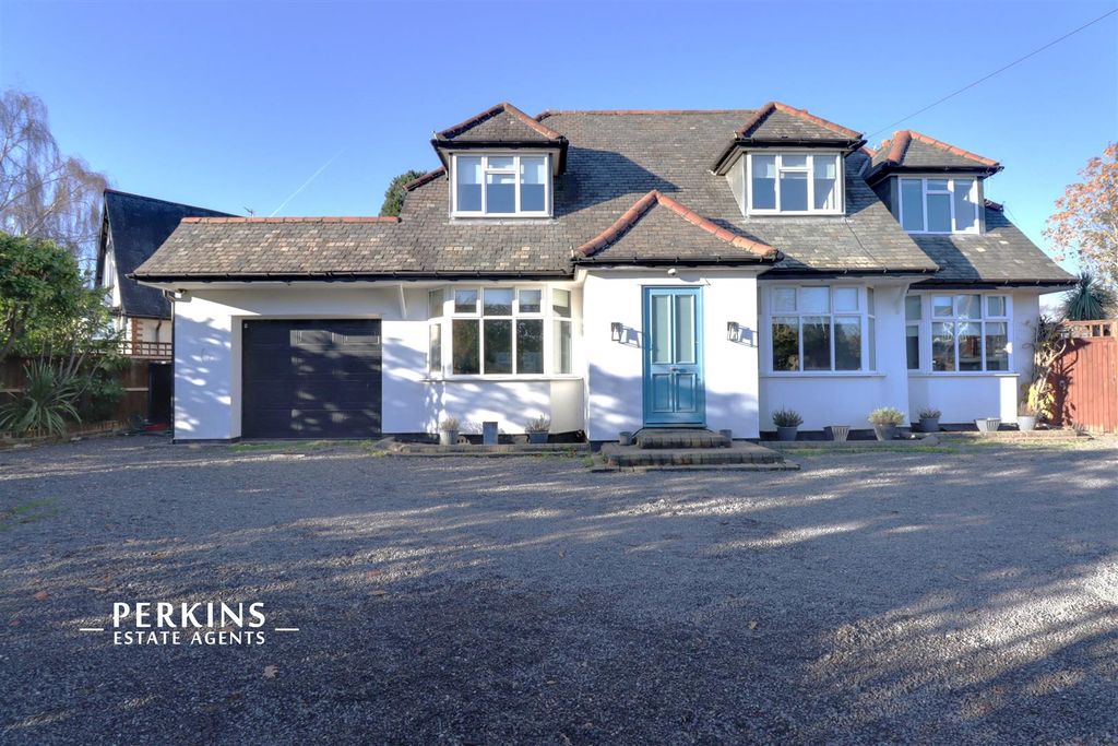 Property photo 1 of 13 Front 2.Jpg