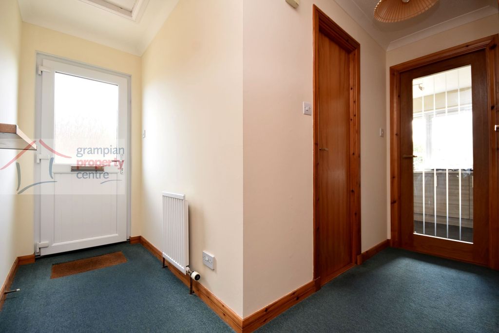 Property photo 2 of 17 H1.Jpg