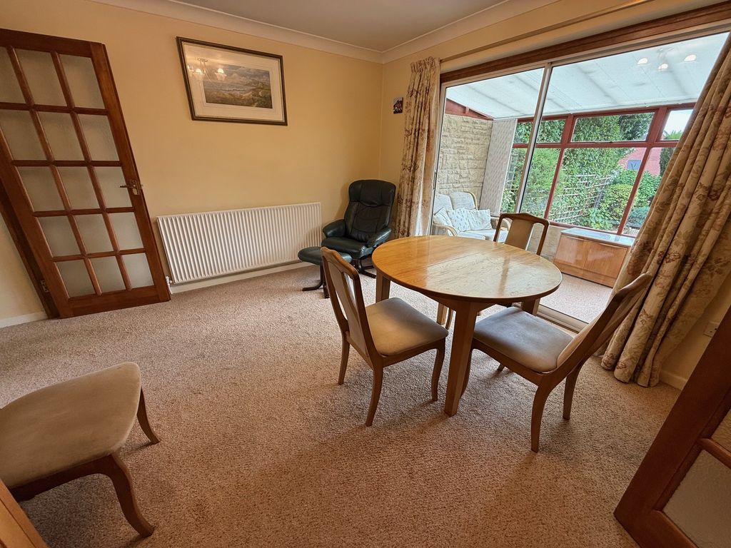 Property photo 3 of 16 Dining Room
