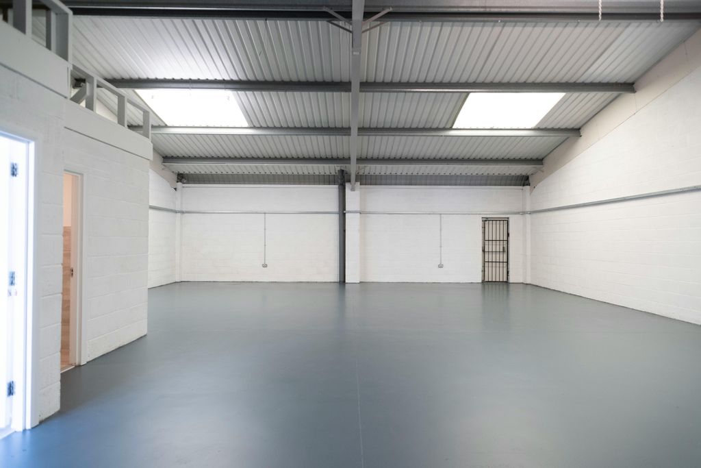 Property photo 3 of 4 Bristol- Kennct-080.Jpg