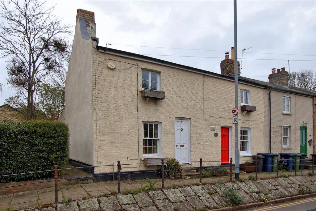 Property photo 1 of 9 Front 1.Jpg