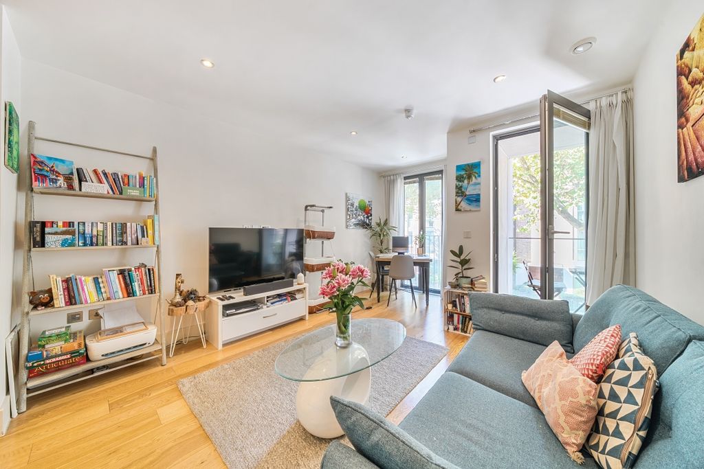 Property photo 1 of 13 1344673-14-68B056...