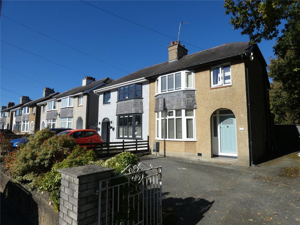 Property photo 1 of 32 Picture No. 04