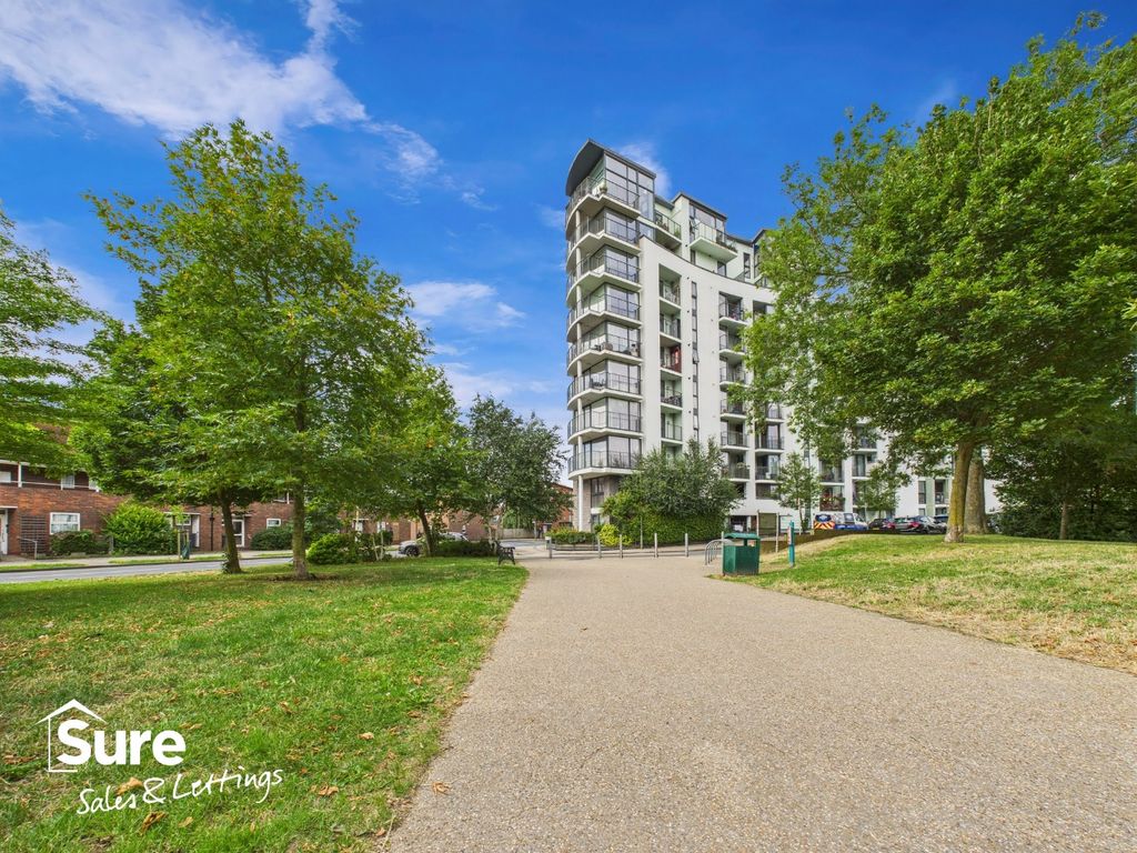 Property photo 1 of 35 4384970