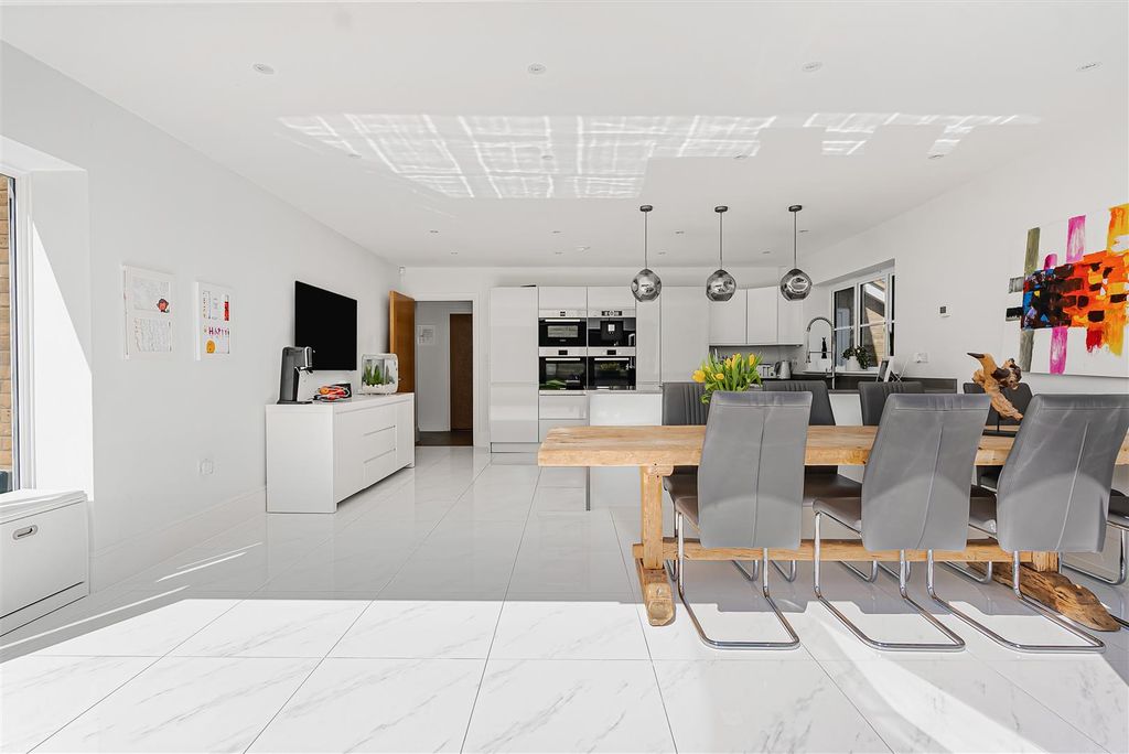 Additional image 10 of 4 bed detached house for saleBullocks Lane, Hertford SG13