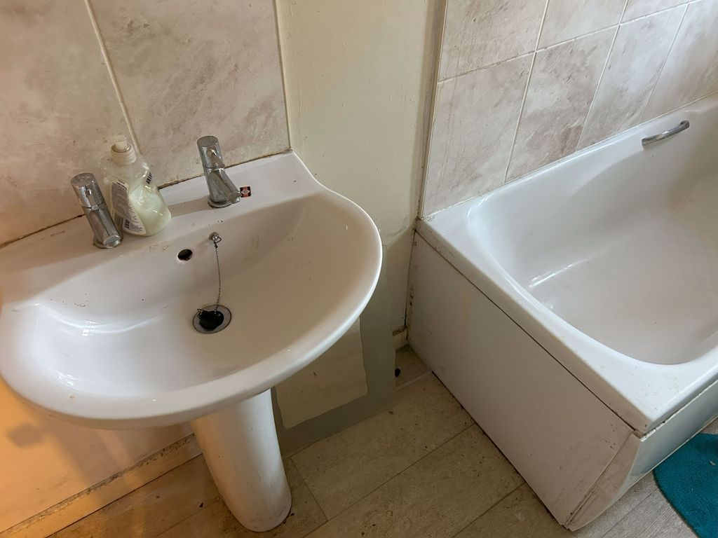 Property photo 3 of 11 Photo 25