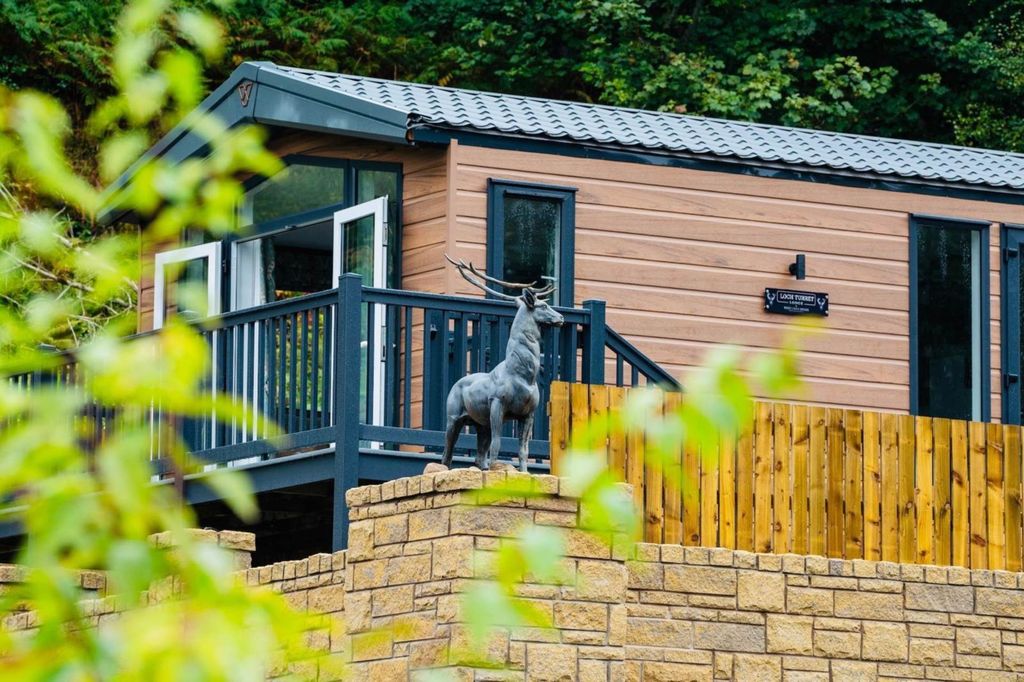 Property photo 2 of 13