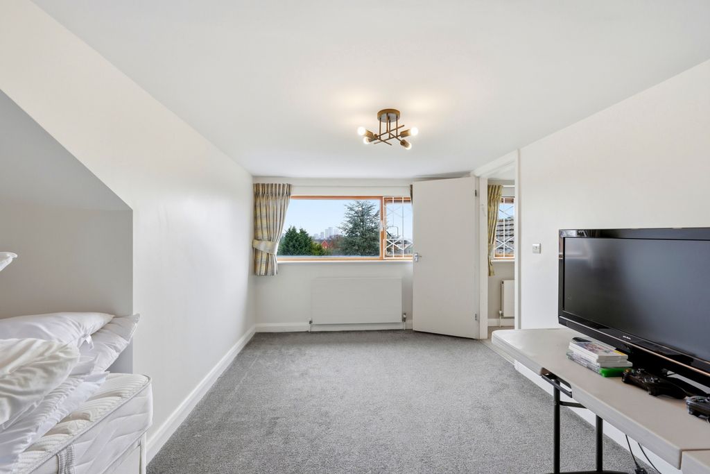 Additional image 38 of 7 bed semi-detached house for saleBroom Lane, Salford M7