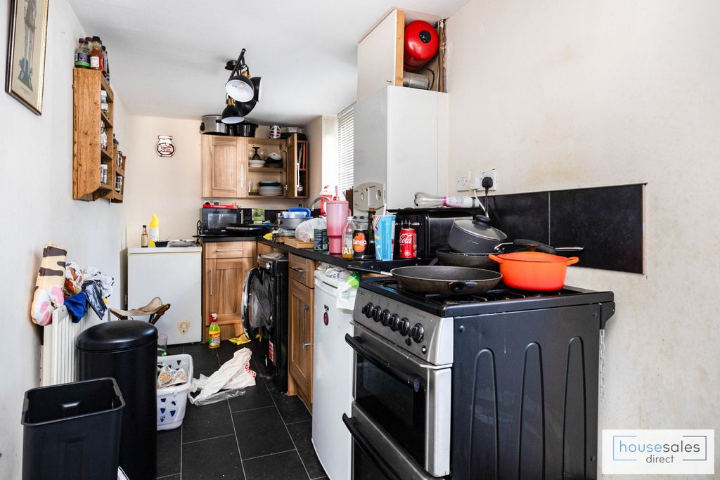 Property photo 2 of 4