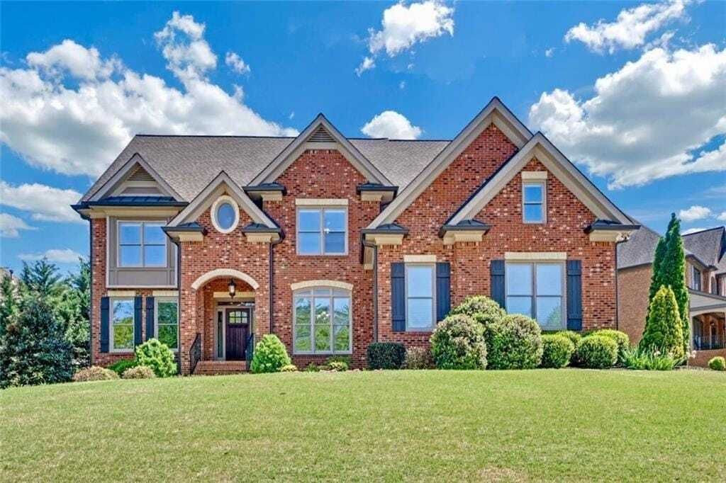 Property photo 1 of 31