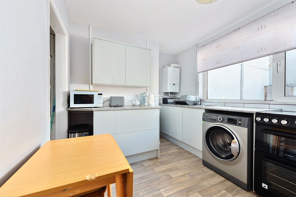 Property photo 3 of 15 Picture No. 09