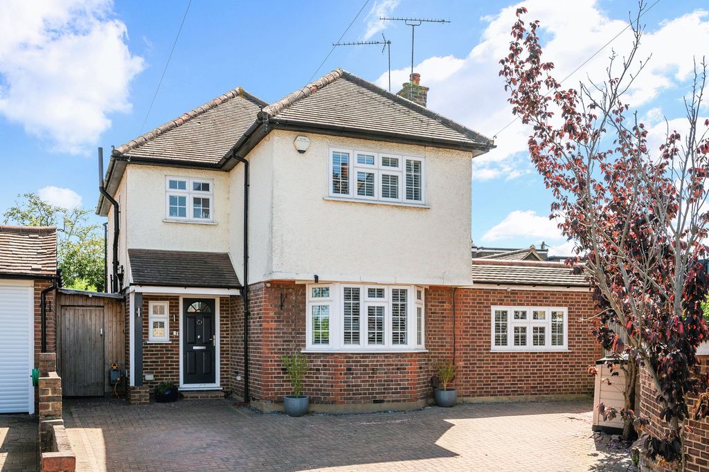 Property photo 1 of 16