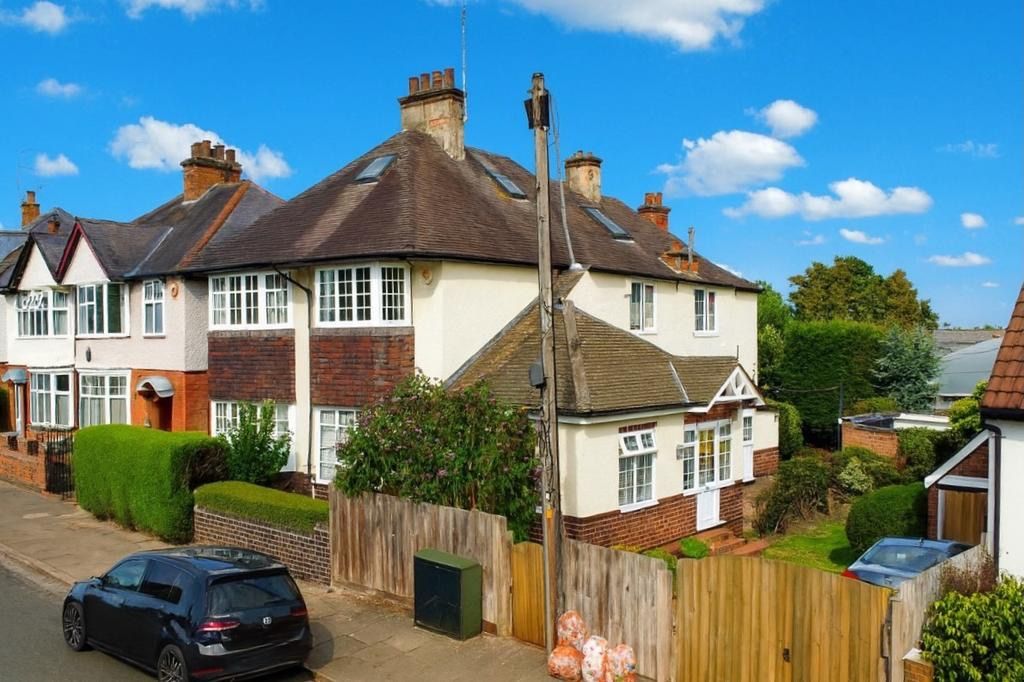 Property photo 1 of 40