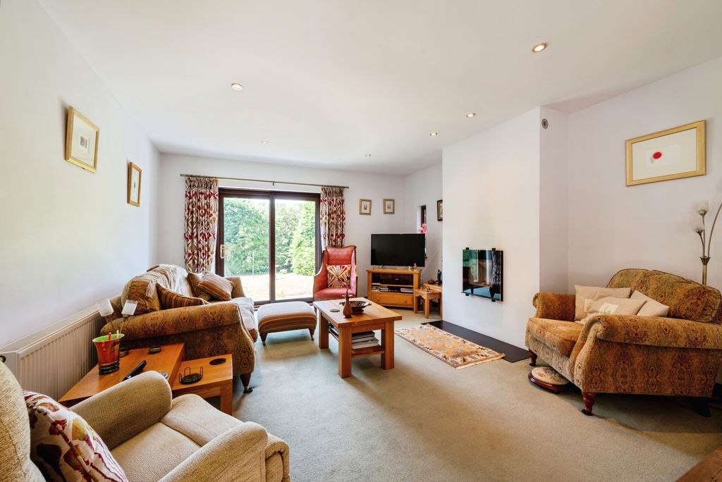 Property photo 3 of 15 Pbox-Img.Jpg